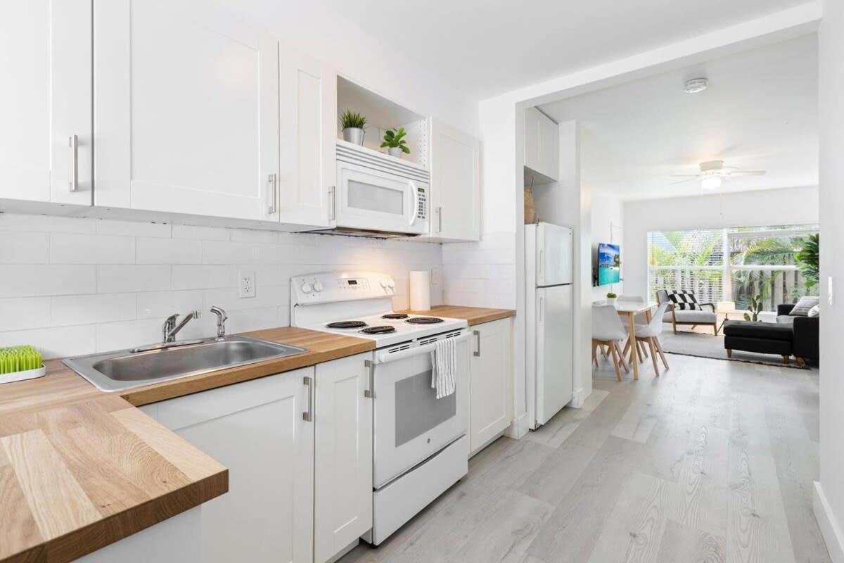 Charming 2 Bedroom Apartment In Victoria Park 포트 로더데일 외부 사진