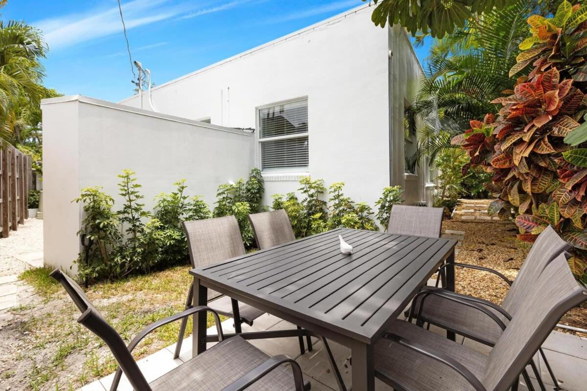 Charming 2 Bedroom Apartment In Victoria Park 포트 로더데일 외부 사진