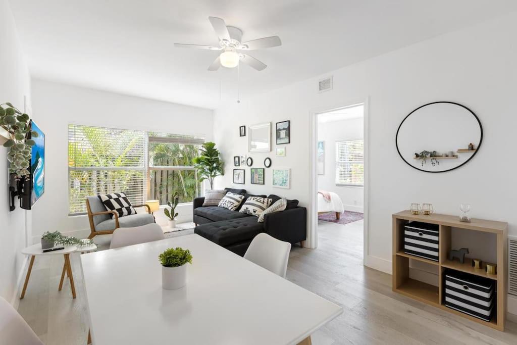 Charming 2 Bedroom Apartment In Victoria Park 포트 로더데일 외부 사진